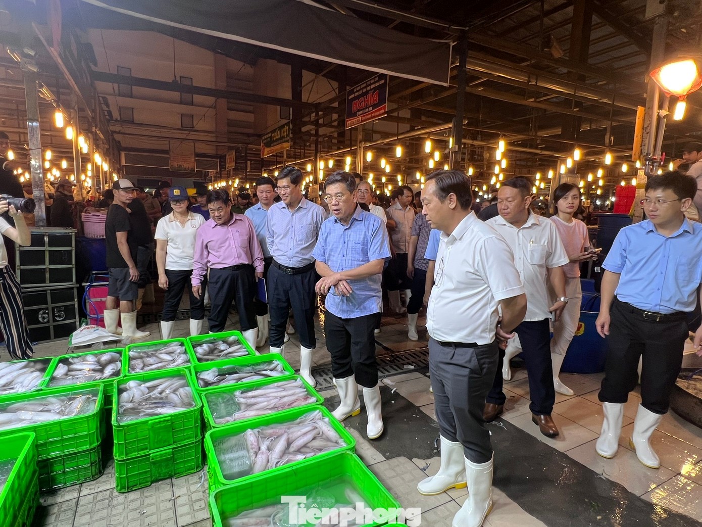 Xuyên đêm kiểm tra chợ đầu mối trái cây, rau thịt trước Tết